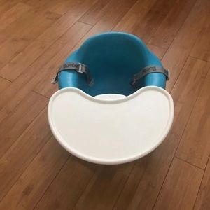 Bumbo Seat with Tray